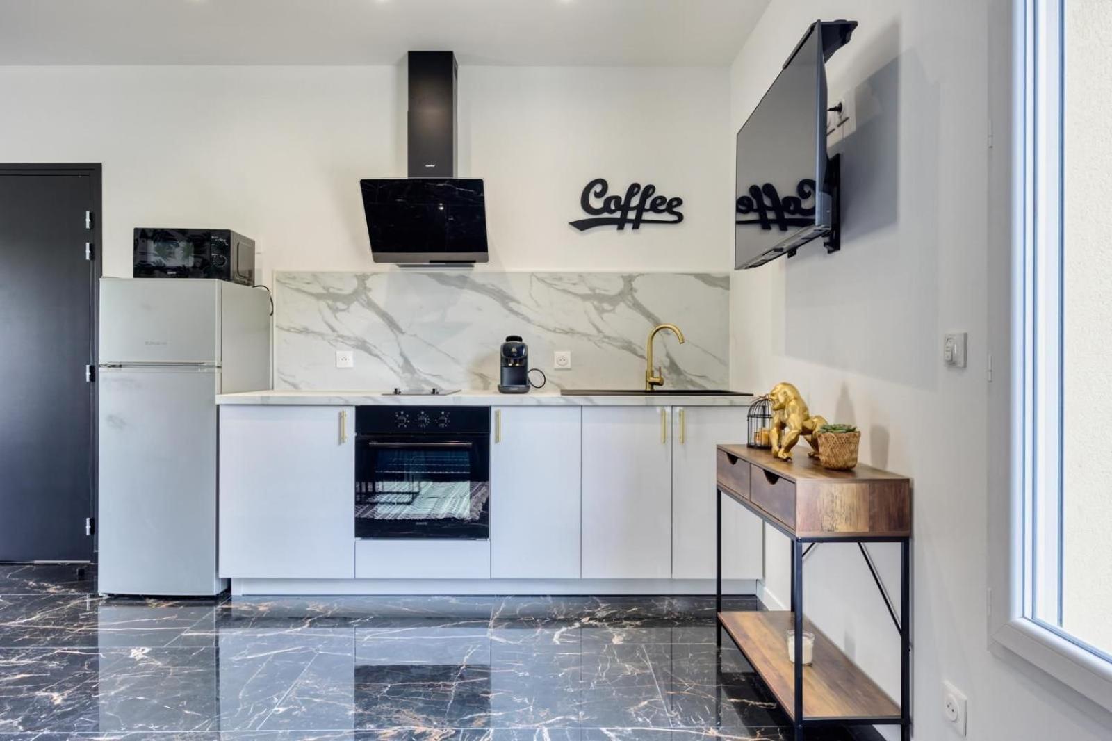 Studio 2 Coubron ภายนอก รูปภาพ